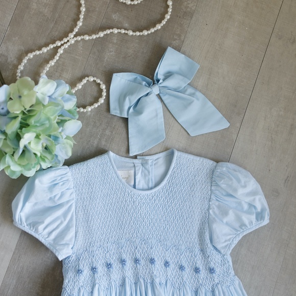 Strasburg Dress Hand Smocked Blue Special Occasion Mint Condition LOVELY - Picture 10 of 10